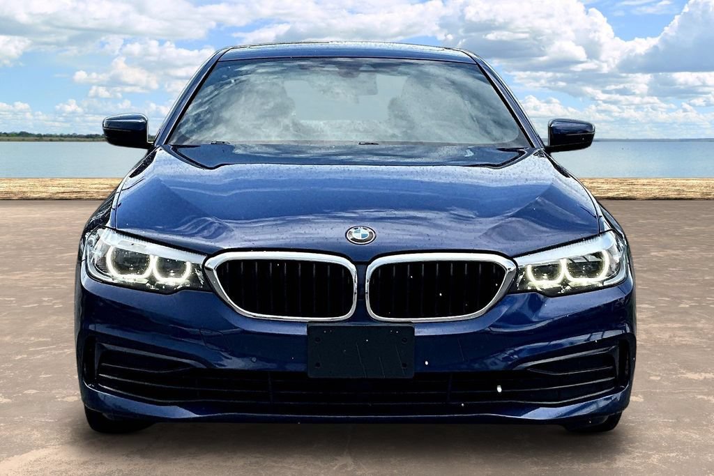 Used 2019 BMW 530e xDrive w/ Luxury Seating Package AWD/4WD image 2