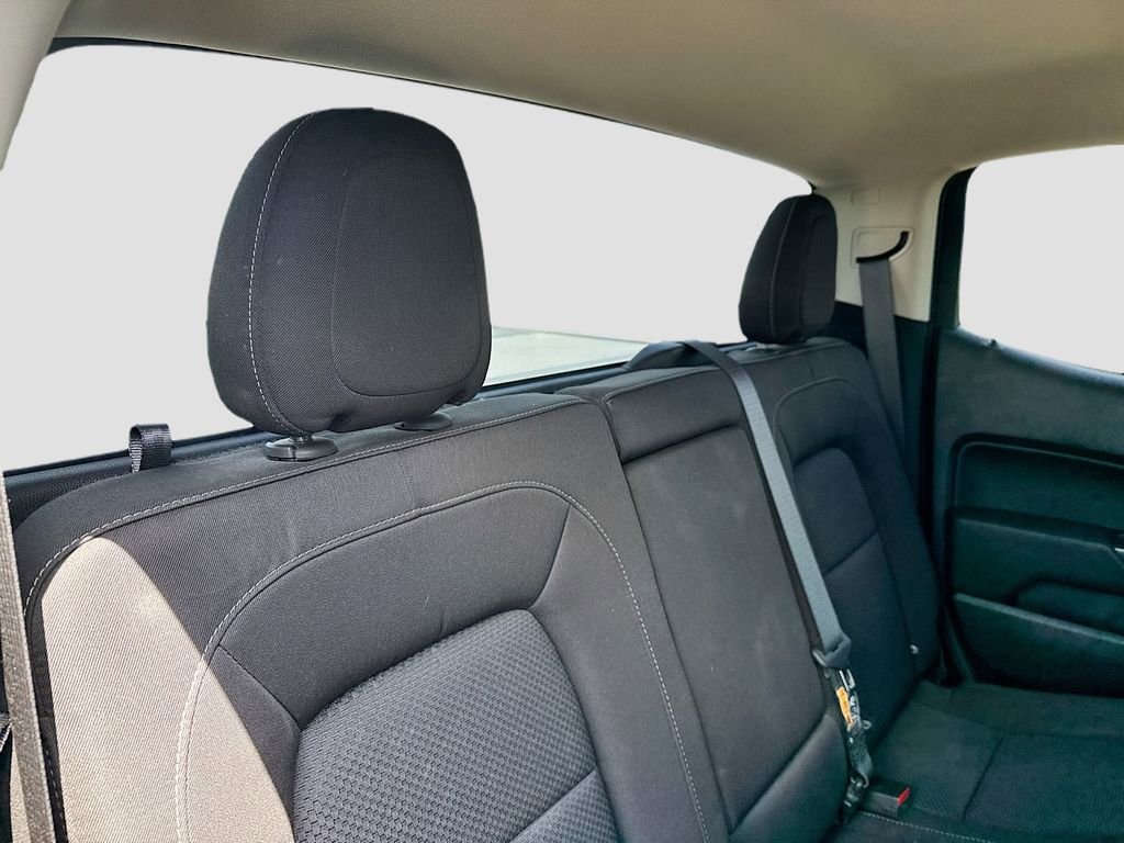 Used 2022 Chevrolet Colorado LT w/ Safety Package image 24