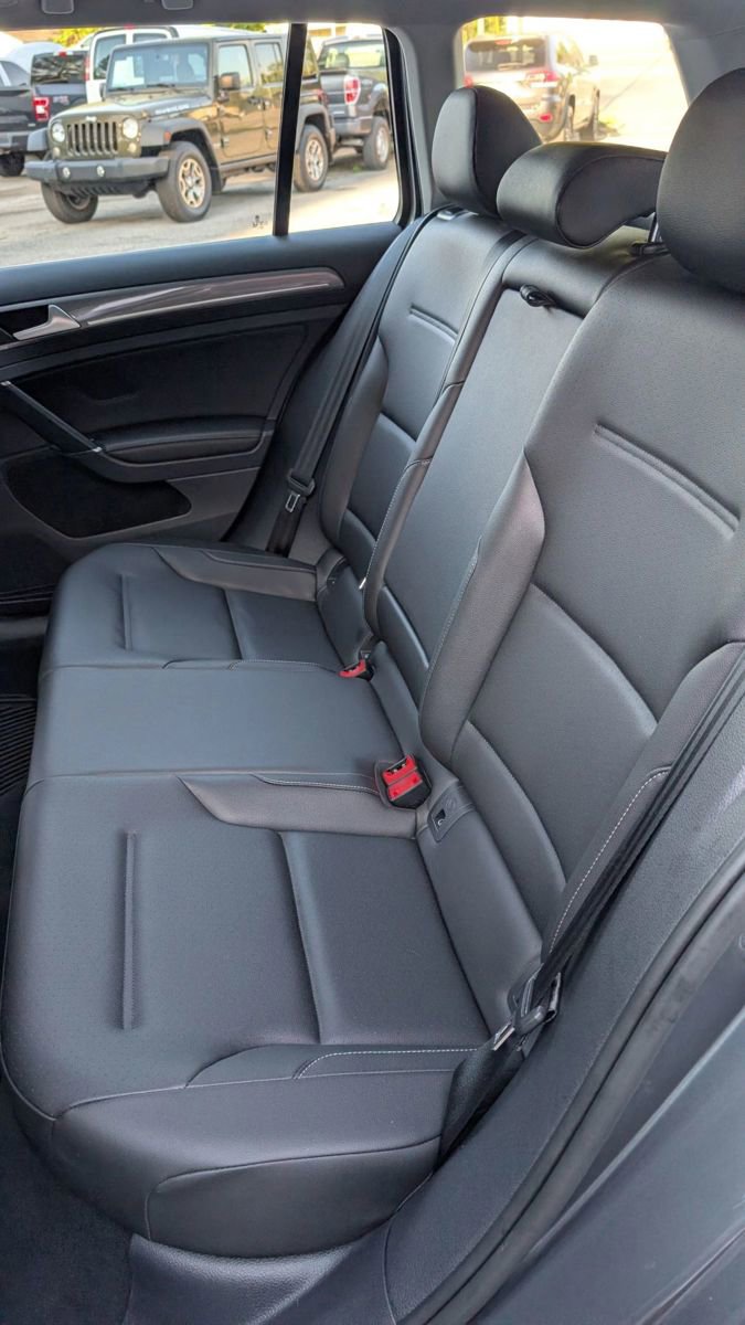 Used 2017 Volkswagen Golf Alltrack SE image 29