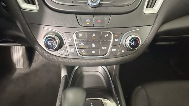 Used 2023 Chevrolet Malibu LT w/ Sport Edition FWD image 23