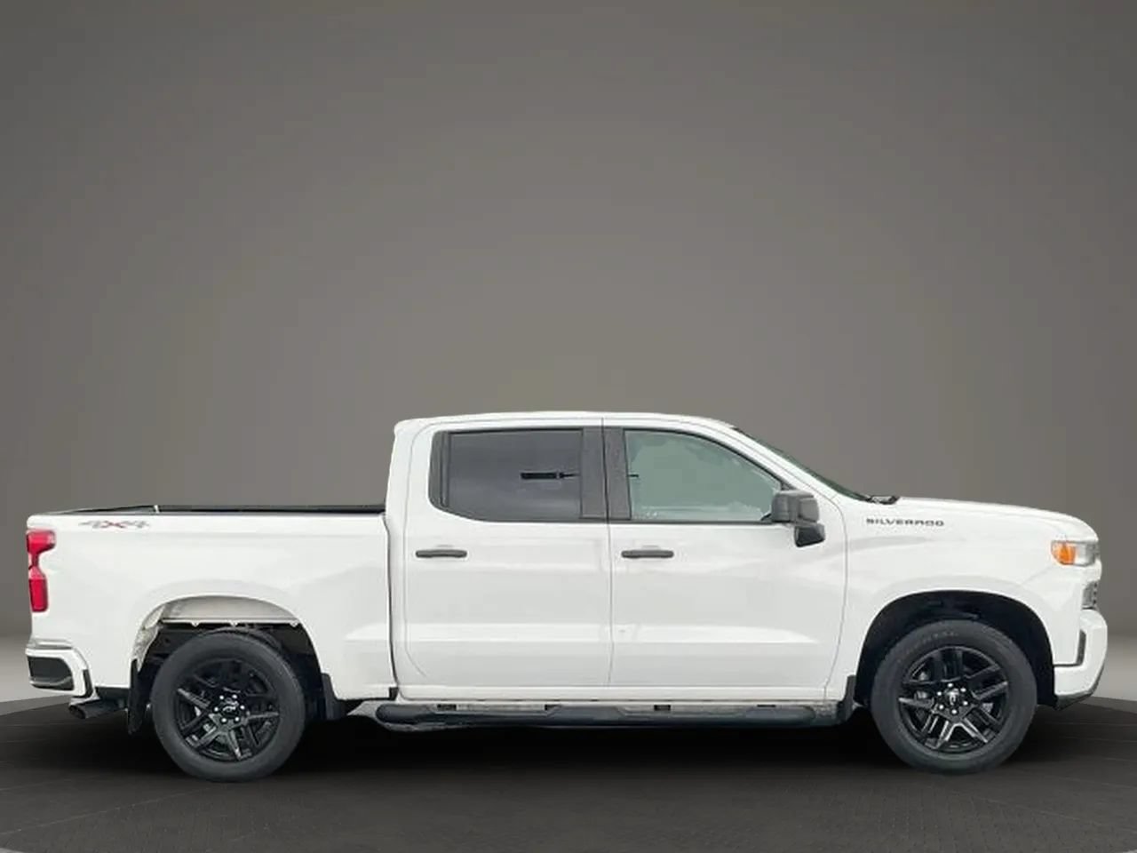 Used 2022 Chevrolet Silverado 1500 Custom w/ Rally Edition AWD/4WD image 6