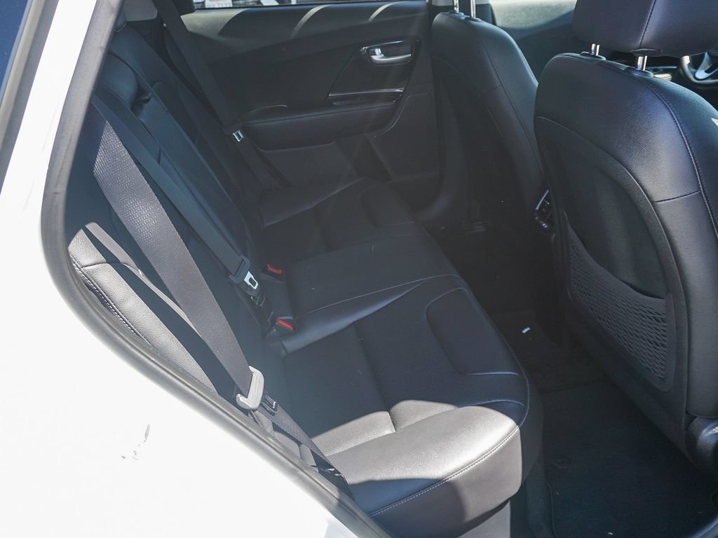 Certified 2022 Kia Niro EX Premium FWD image 14