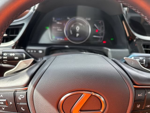 Used 2025 Lexus ES 300h w/ Premium Package FWD image 33