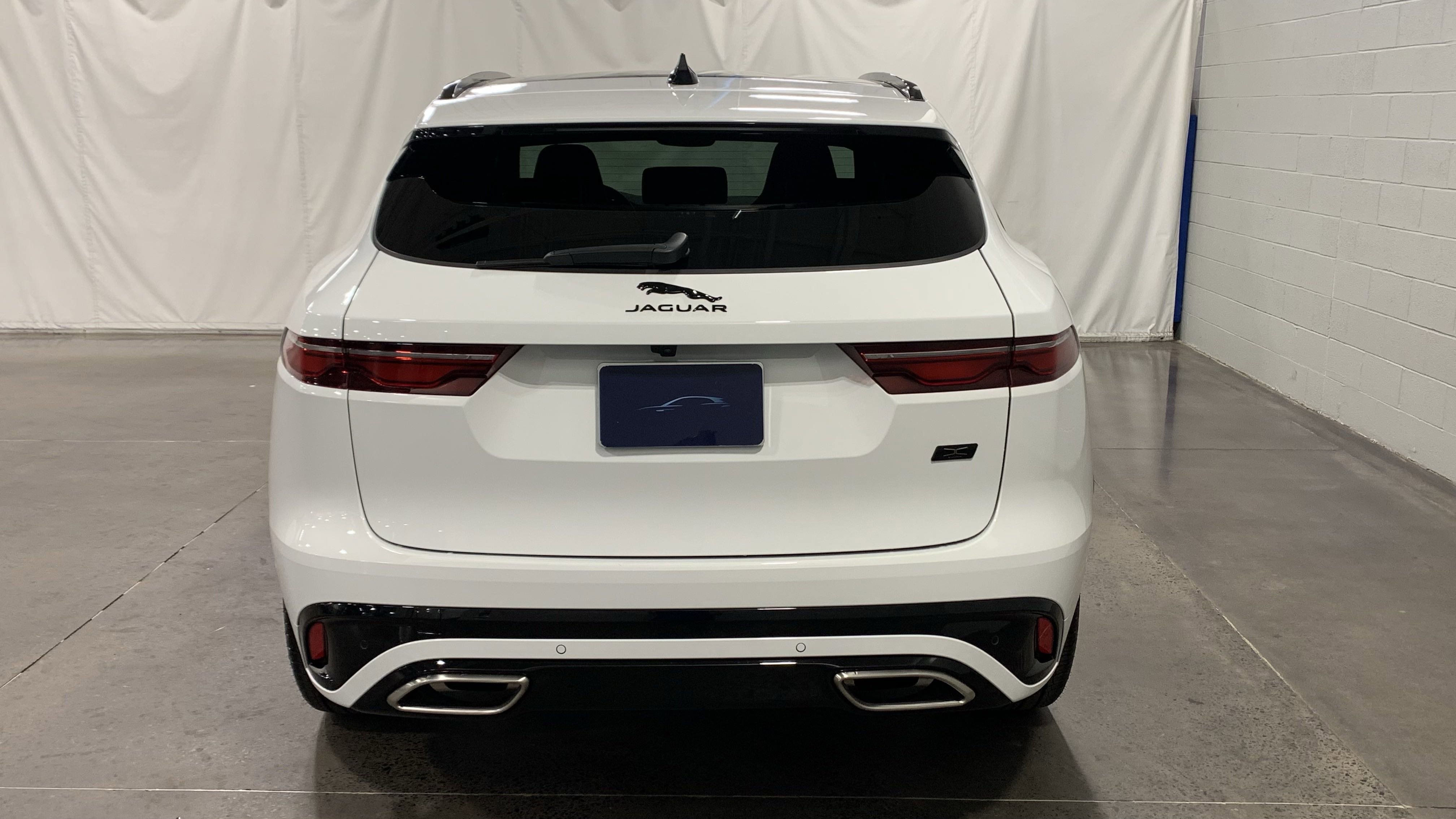 New 2026 Jaguar F-PACE R-Dynamic S image 8