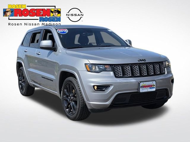 Used 2017 Jeep Grand Cherokee Altitude image 1
