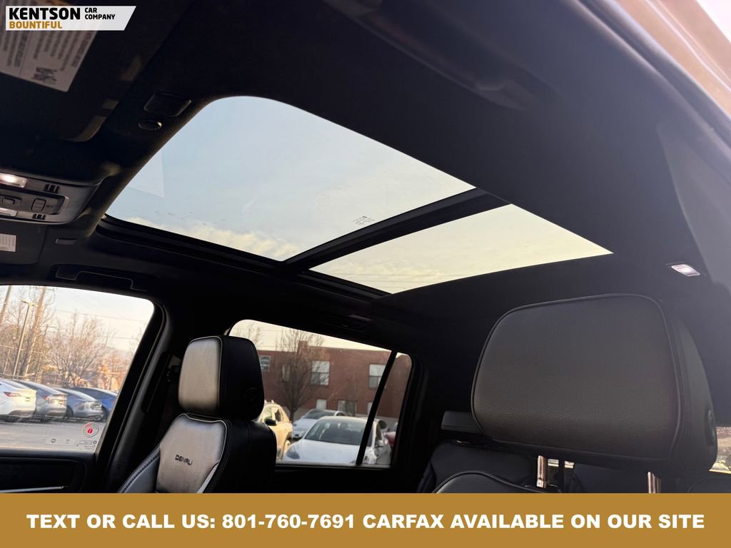 Used 2022 GMC Yukon XL Denali image 32