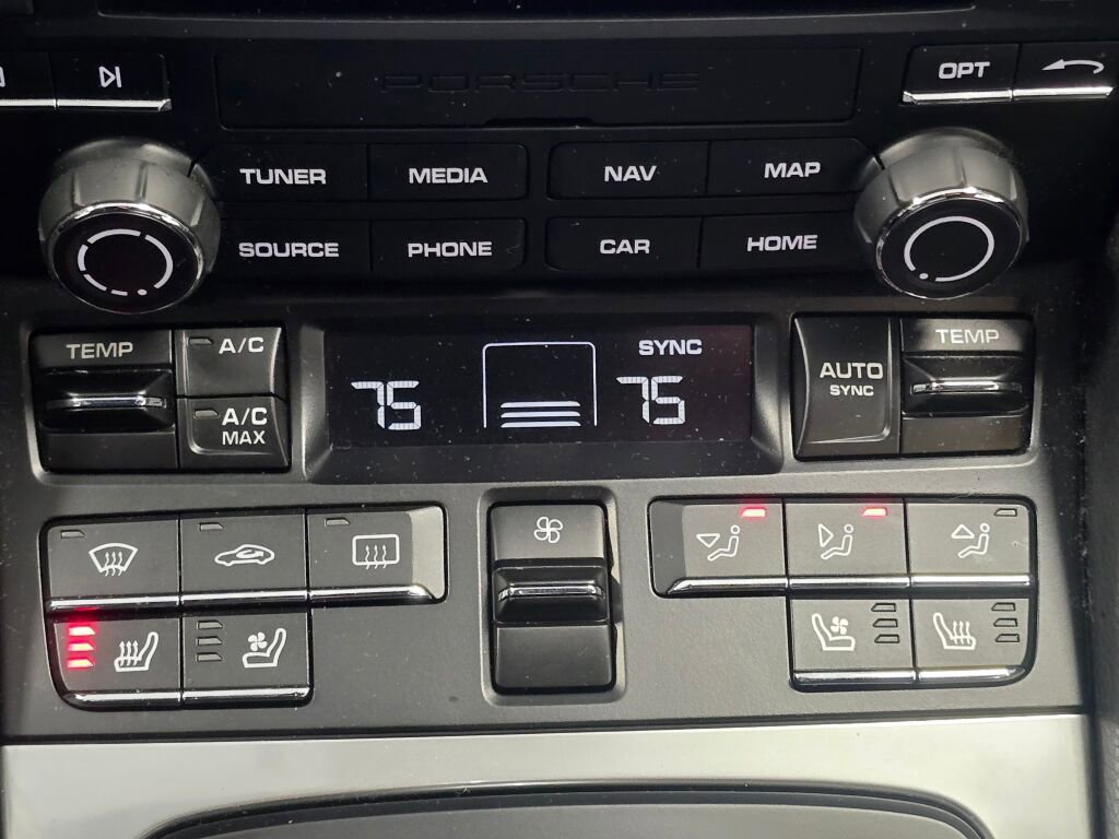 Certified 2018 Porsche 718 Cayman image 35