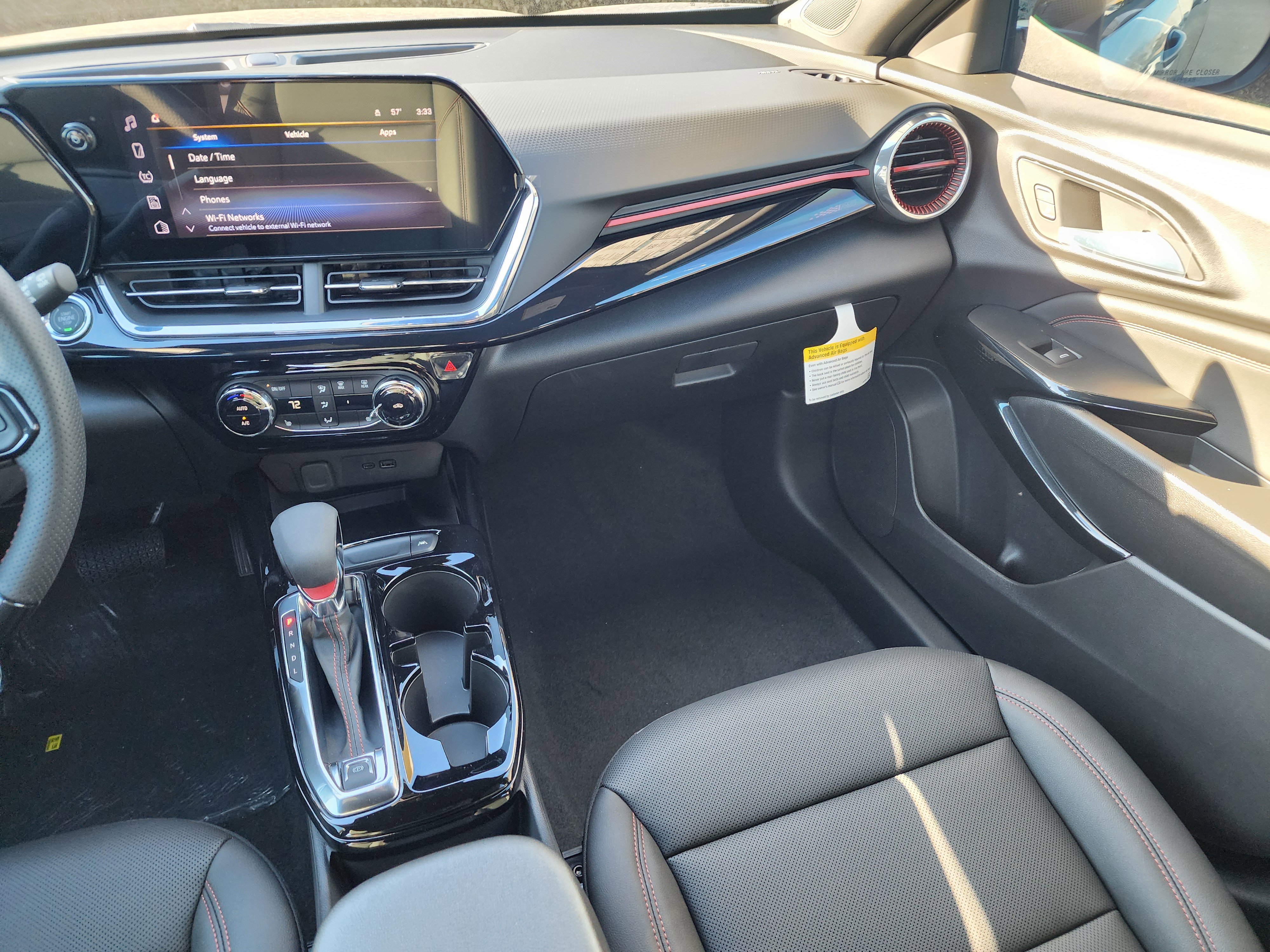 New 2026 Chevrolet Trax RS w/ Sunroof Package image 19