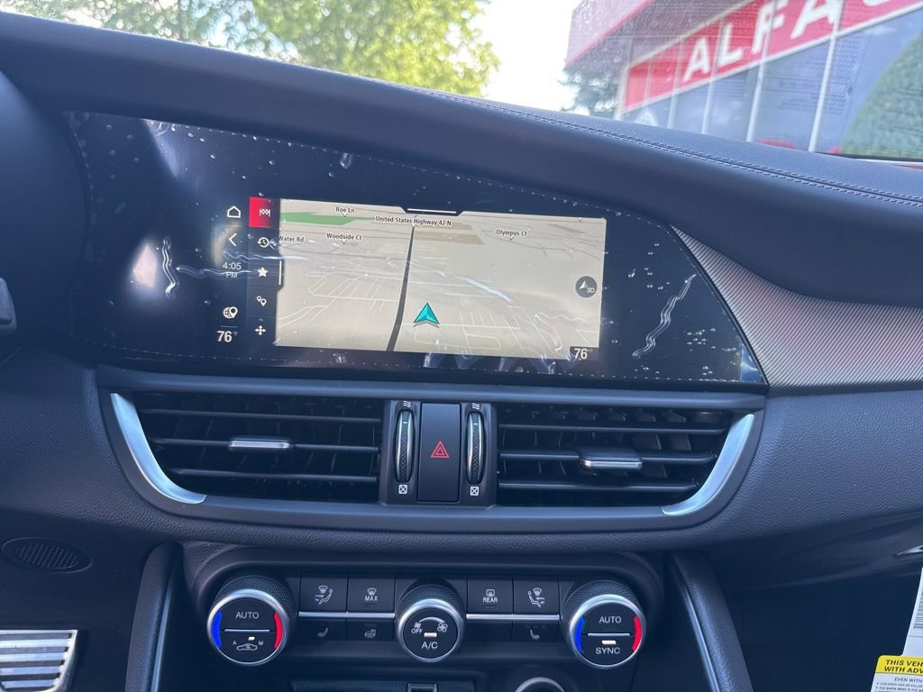 New 2025 Alfa Romeo Giulia AWD w/ Driving Assist Package image 15