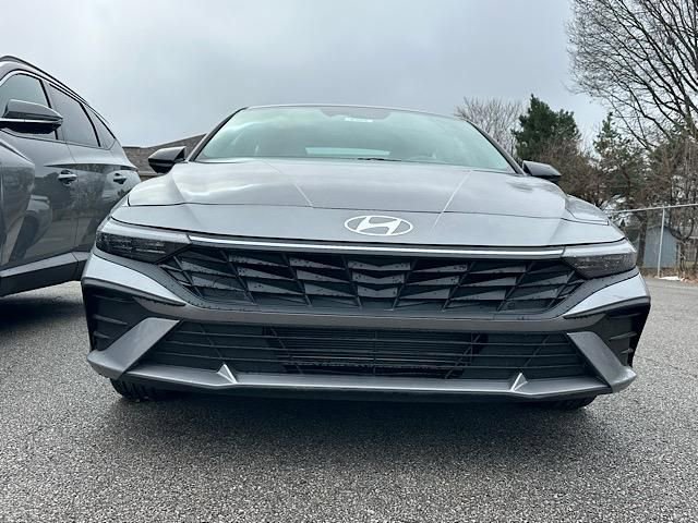 New 2026 Hyundai Elantra Sport image 2