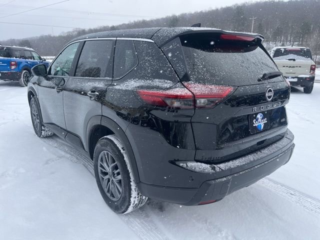 Used 2024 Nissan Rogue S image 8