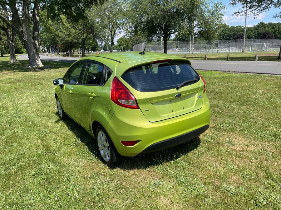 Used 2011 Ford Fiesta SE w/ 202A Rapid Spec Order Code FWD image 12