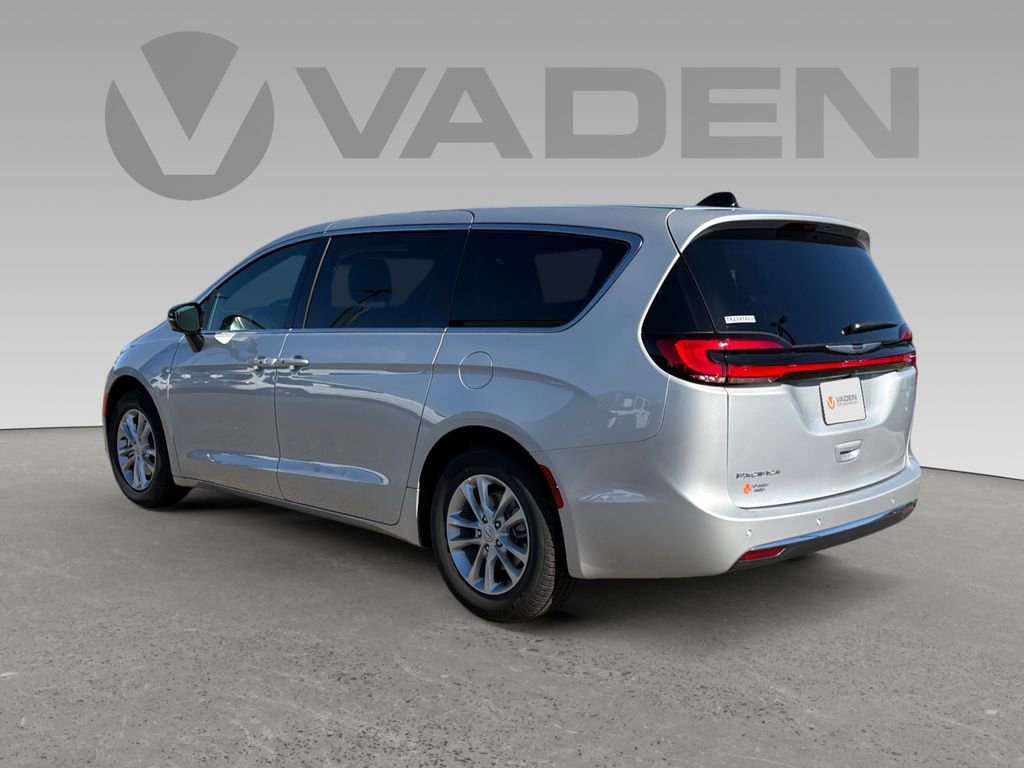 New 2026 Chrysler Pacifica Select image 26