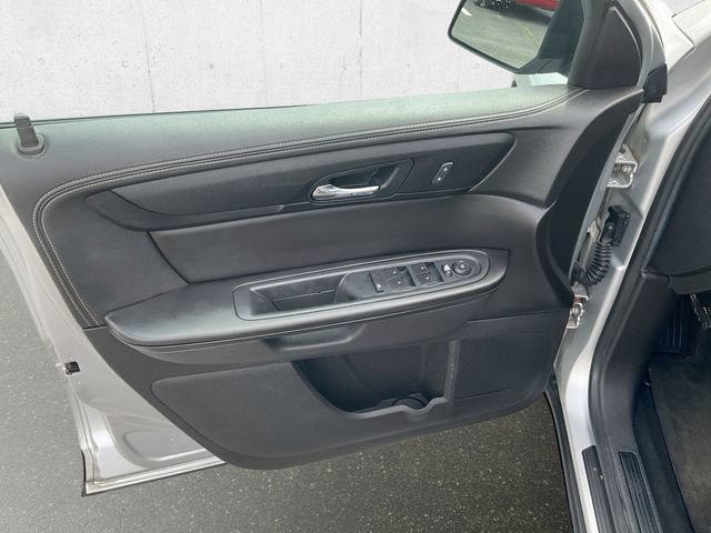 Used 2016 GMC Acadia SLE AWD/4WD image 27