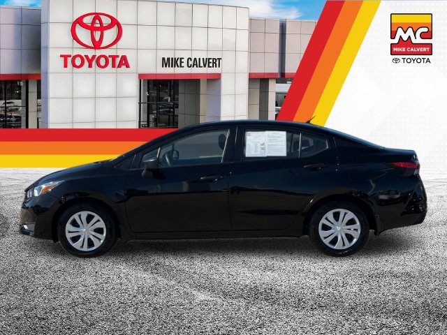Used 2024 Nissan Versa S w/ Trunk Package FWD image 2