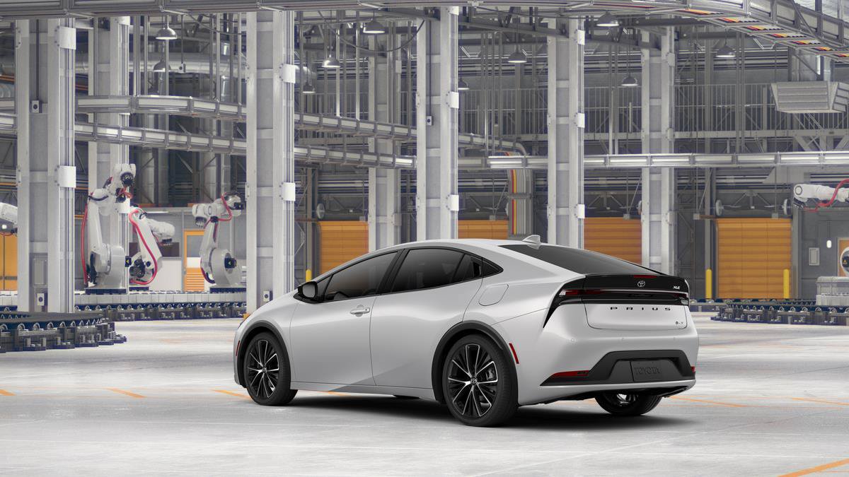 New 2026 Toyota Prius XLE FWD image 8