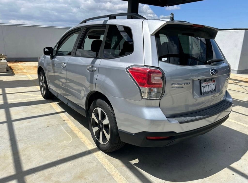 Used 2017 Subaru Forester 2.5i Premium w/ Popular Package #2A AWD/4WD image 5
