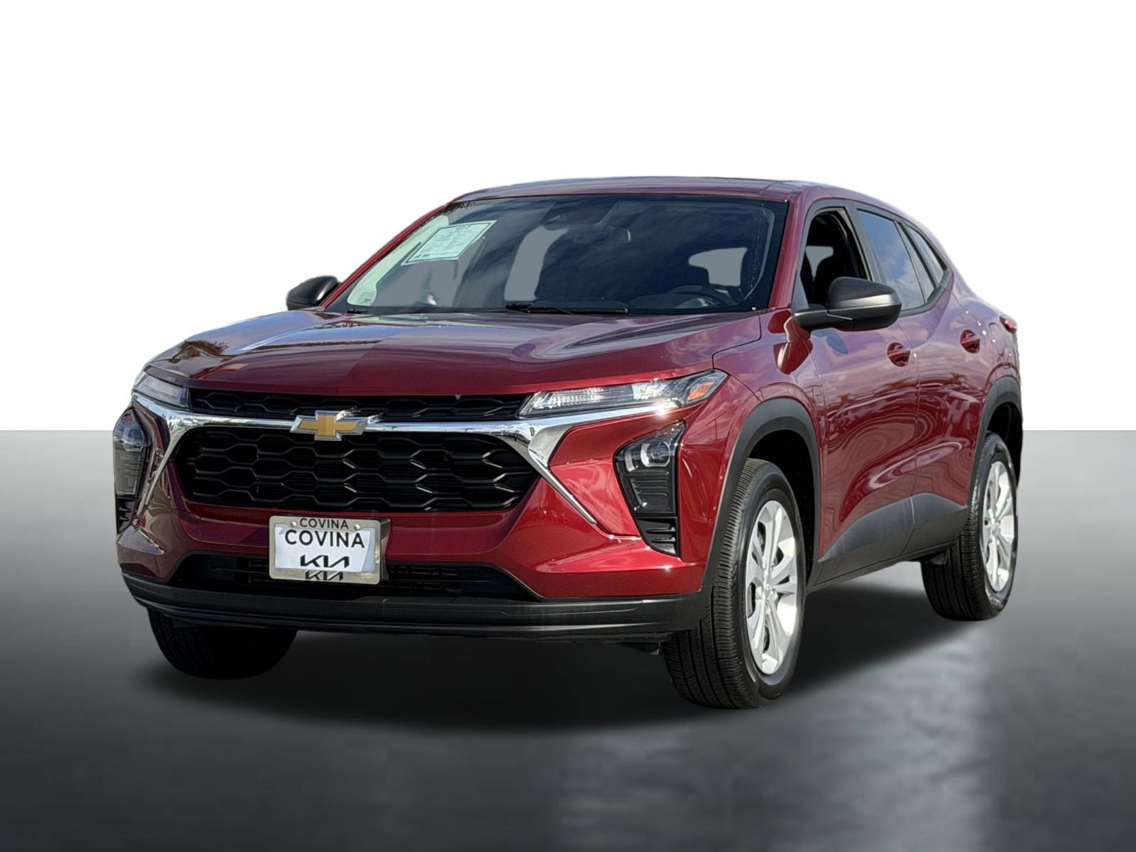 Used 2024 Chevrolet Trax LS image 4