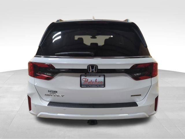 New 2026 Honda Odyssey Touring image 5