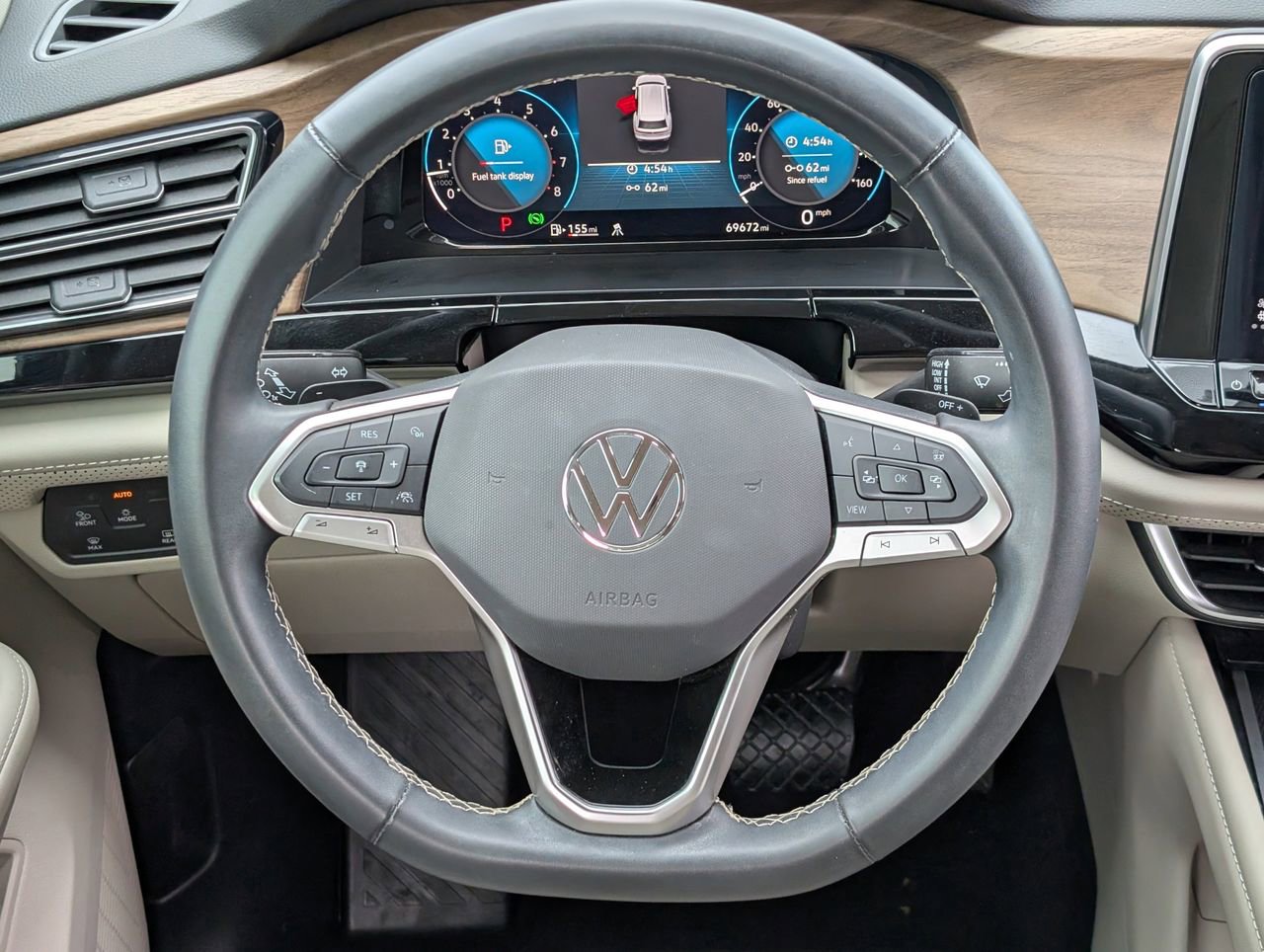 Used 2024 Volkswagen Atlas SE FWD image 11