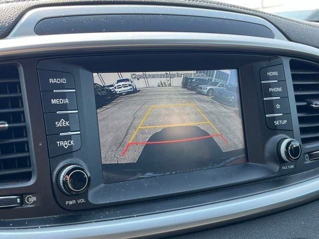 Used 2020 Kia Sorento LX w/ LX I4 Convenience Package image 23