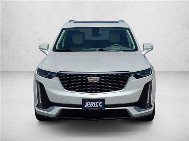 Used 2020 Cadillac XT6 Premium Luxury FWD image 2
