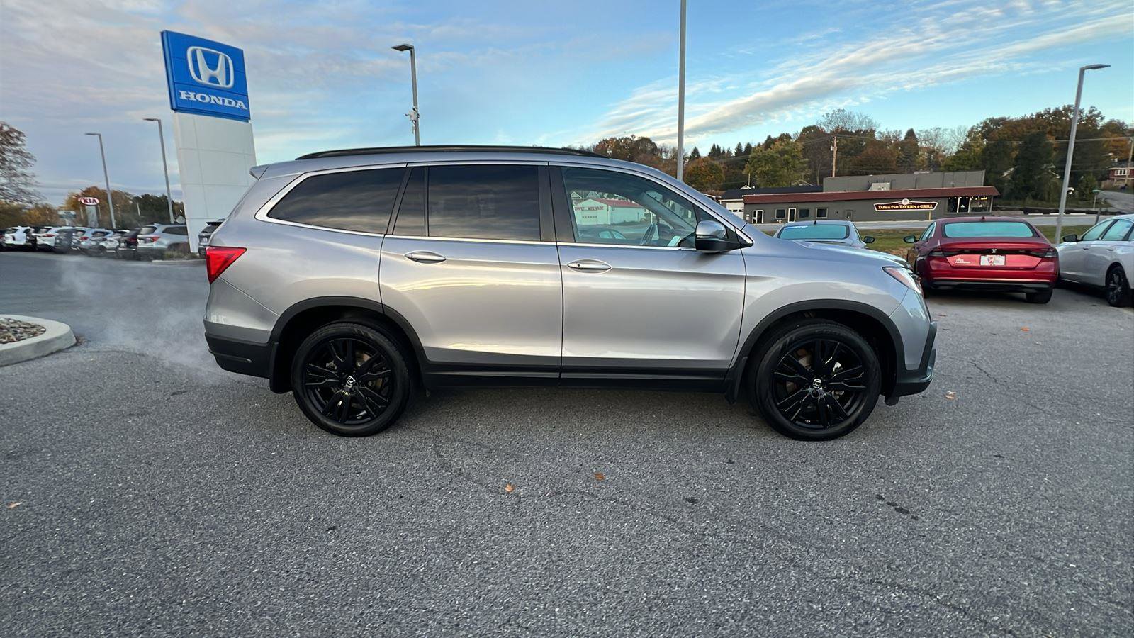 Used 2022 Honda Pilot Special Edition image 3
