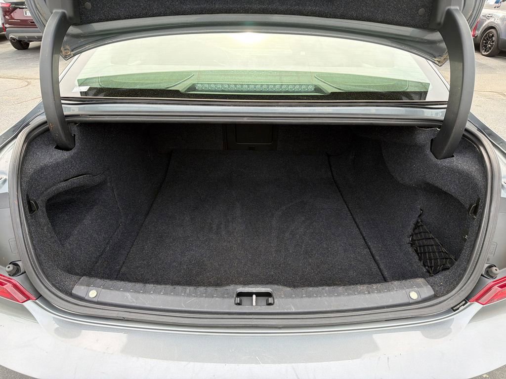 Used 2017 Volvo S90 T6 Momentum w/ Vision Package image 18