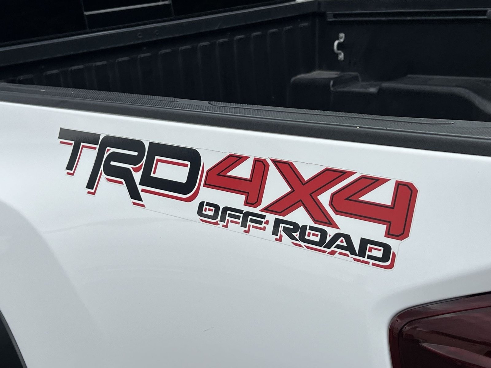 Used 2019 Toyota Tacoma TRD Off-Road AWD/4WD image 36