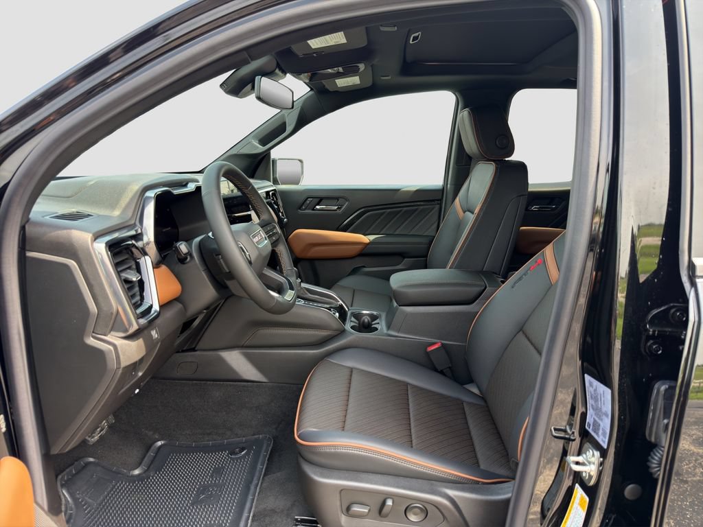 New 2026 GMC Canyon AT4 w/ Technology Plus Package AWD/4WD image 9