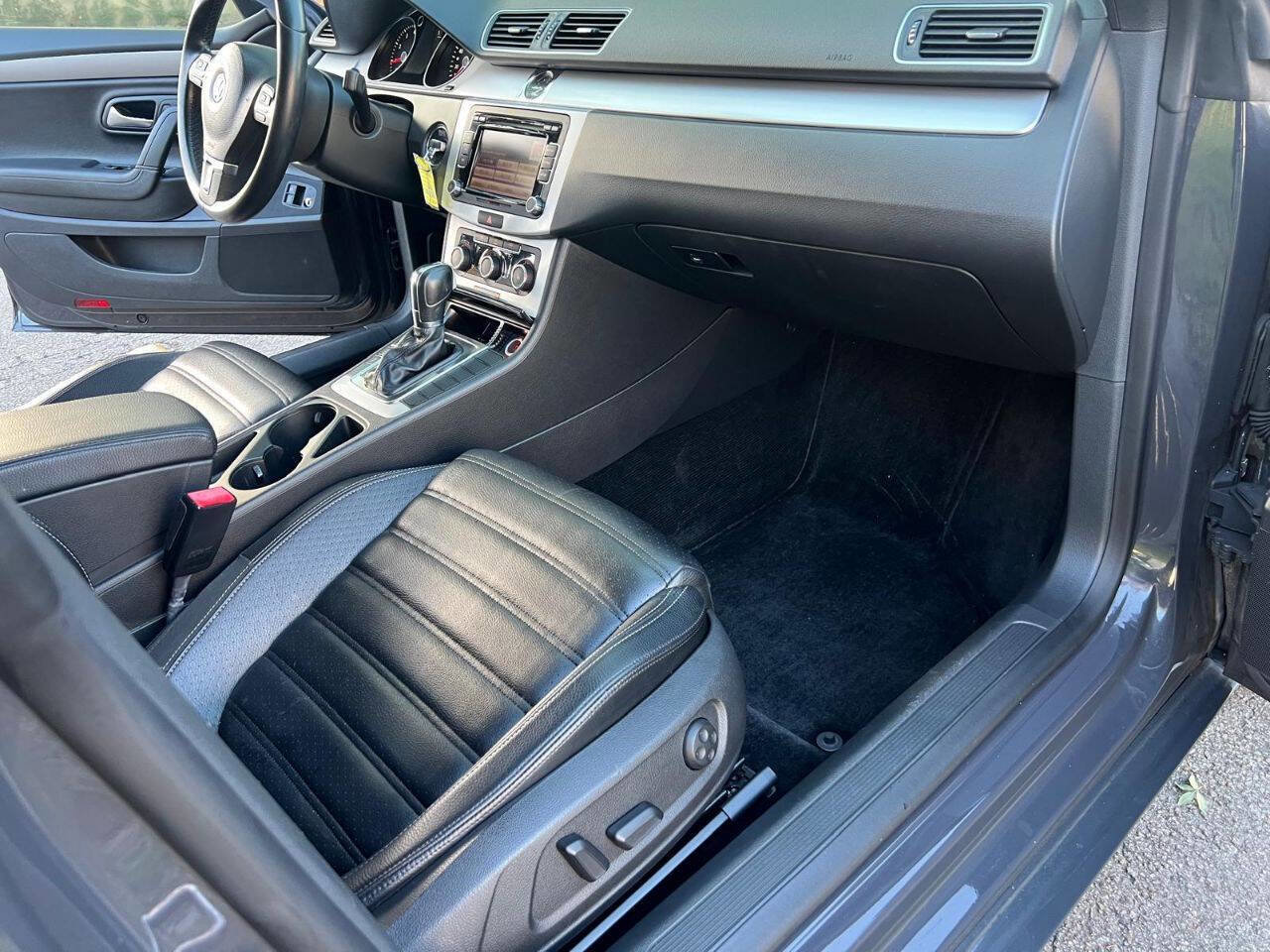 Used 2012 Volkswagen CC Sport FWD image 18