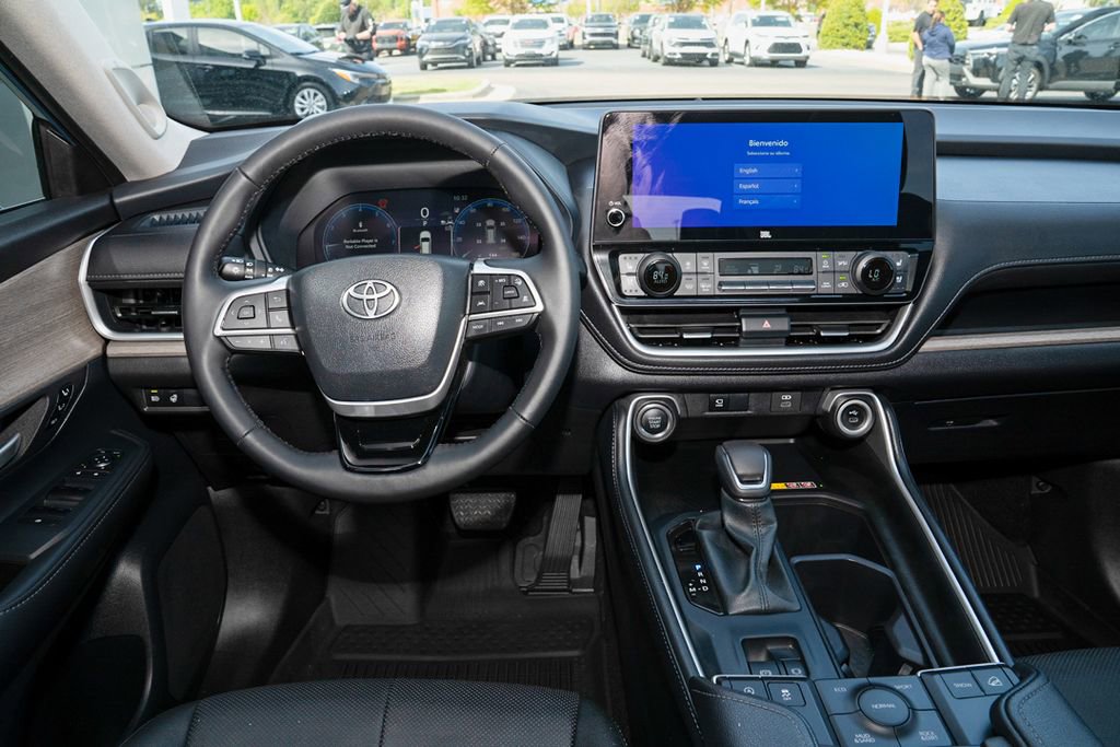 Used 2026 Toyota Grand Highlander Limited image 7