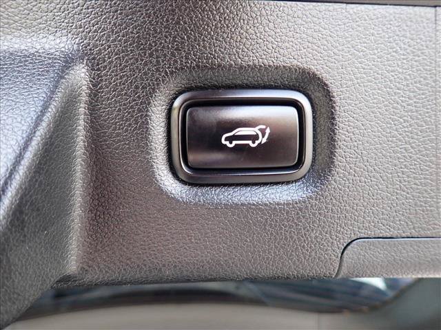 Used 2023 Hyundai Santa Fe SEL w/ Premium Package AWD/4WD image 9