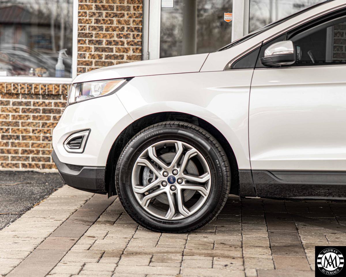 Used 2016 Ford Edge Titanium w/ Technology Package AWD/4WD image 6
