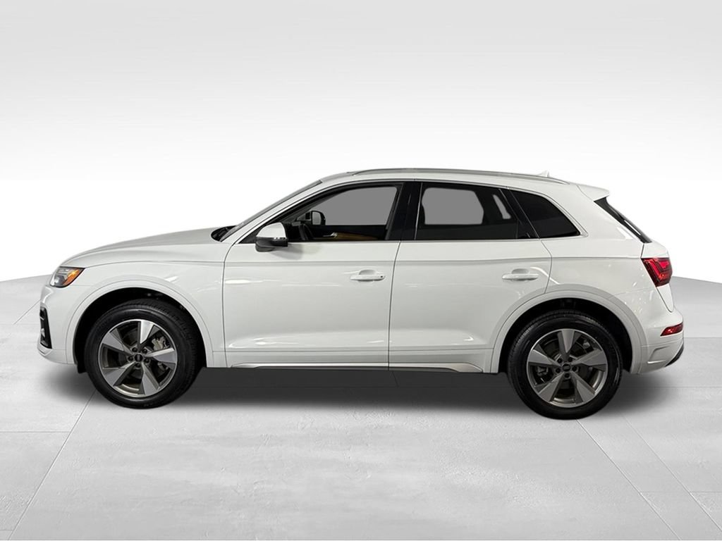 Used 2023 Audi Q5 2.0T Premium Plus w/ Premium Plus Package AWD/4WD image 9