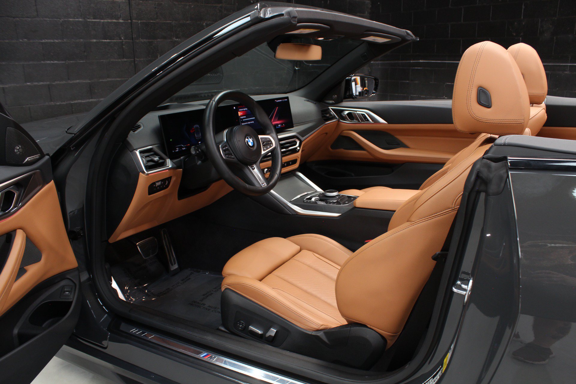 Used 2024 BMW M440i Convertible w/ Premium Package RWD image 44