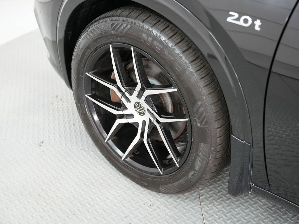 Used 2019 INFINITI QX30 w/ Navigation Package image 52