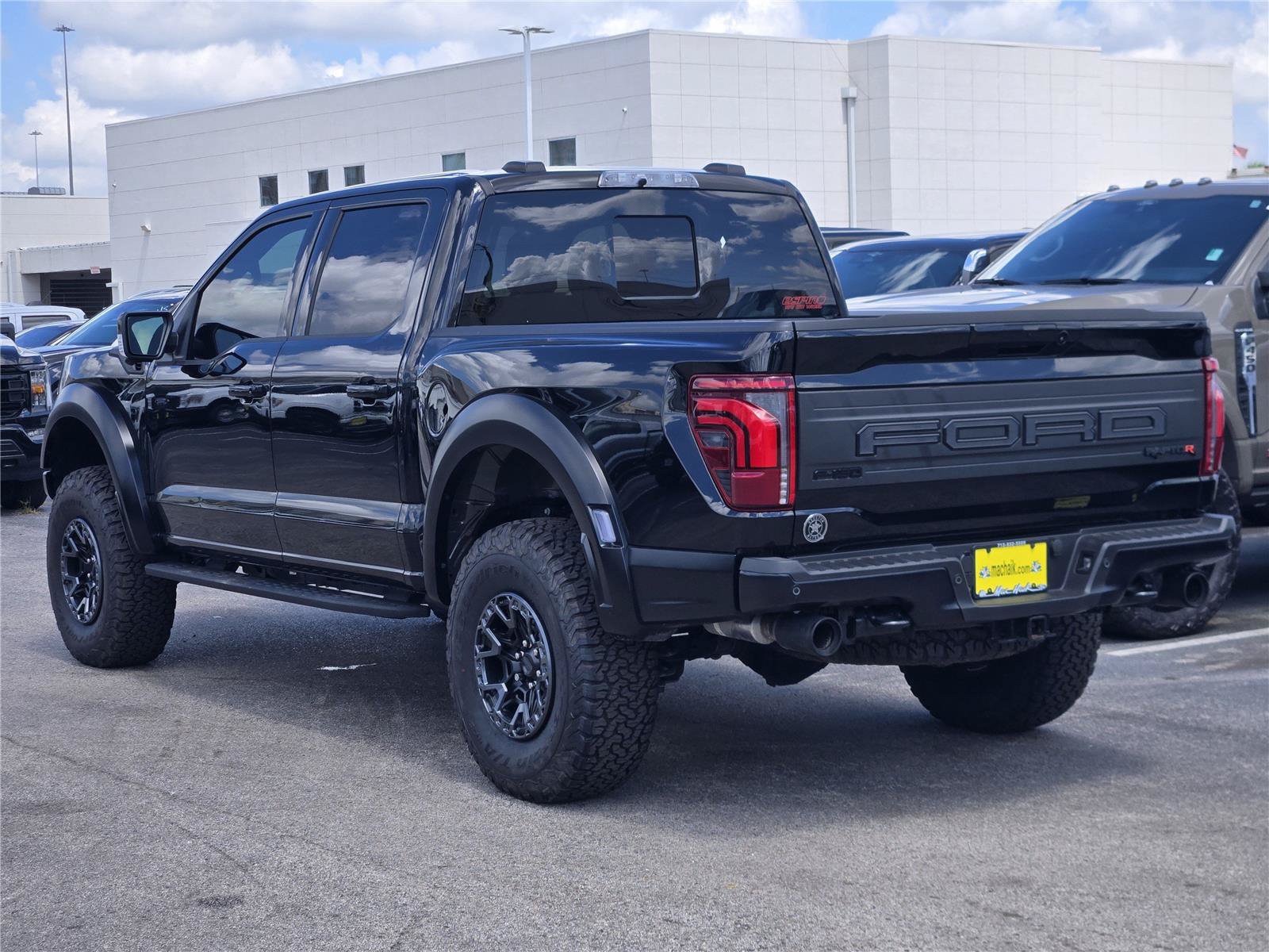 Used 2025 Ford F150 Raptor w/ Equipment Group 803A Raptor R AWD/4WD image 6