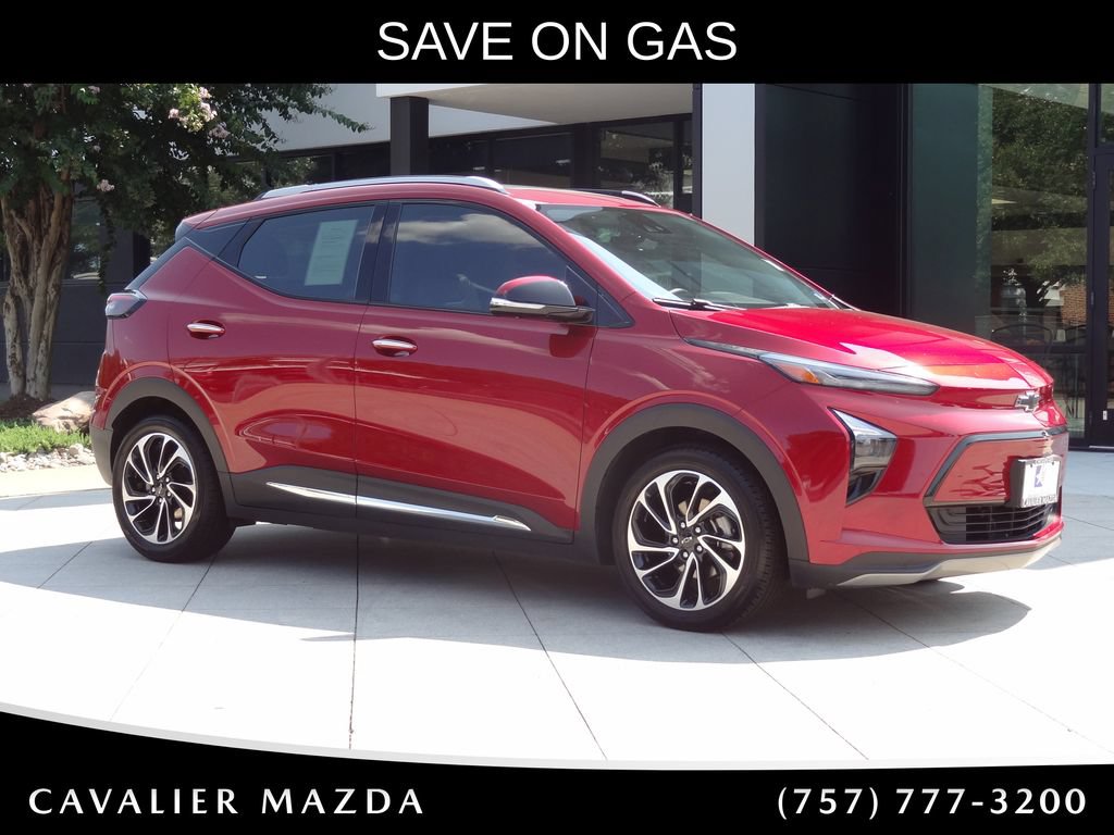 Used 2022 Chevrolet Bolt EUV Premier FWD image 2