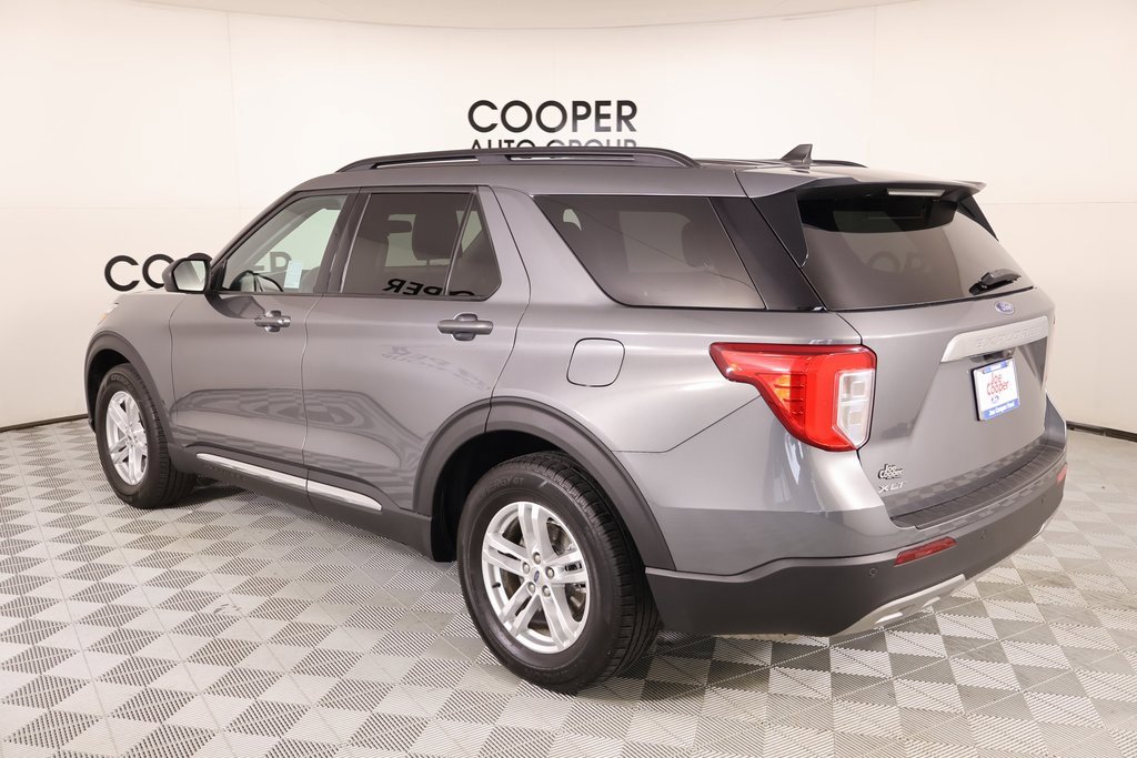 Used 2023 Ford Explorer XLT w/ Equipment Group 202A image 23