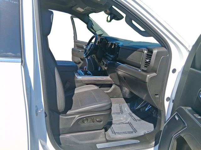 Used 2024 Chevrolet Silverado 2500 LTZ w/ LTZ Convenience Package image 17