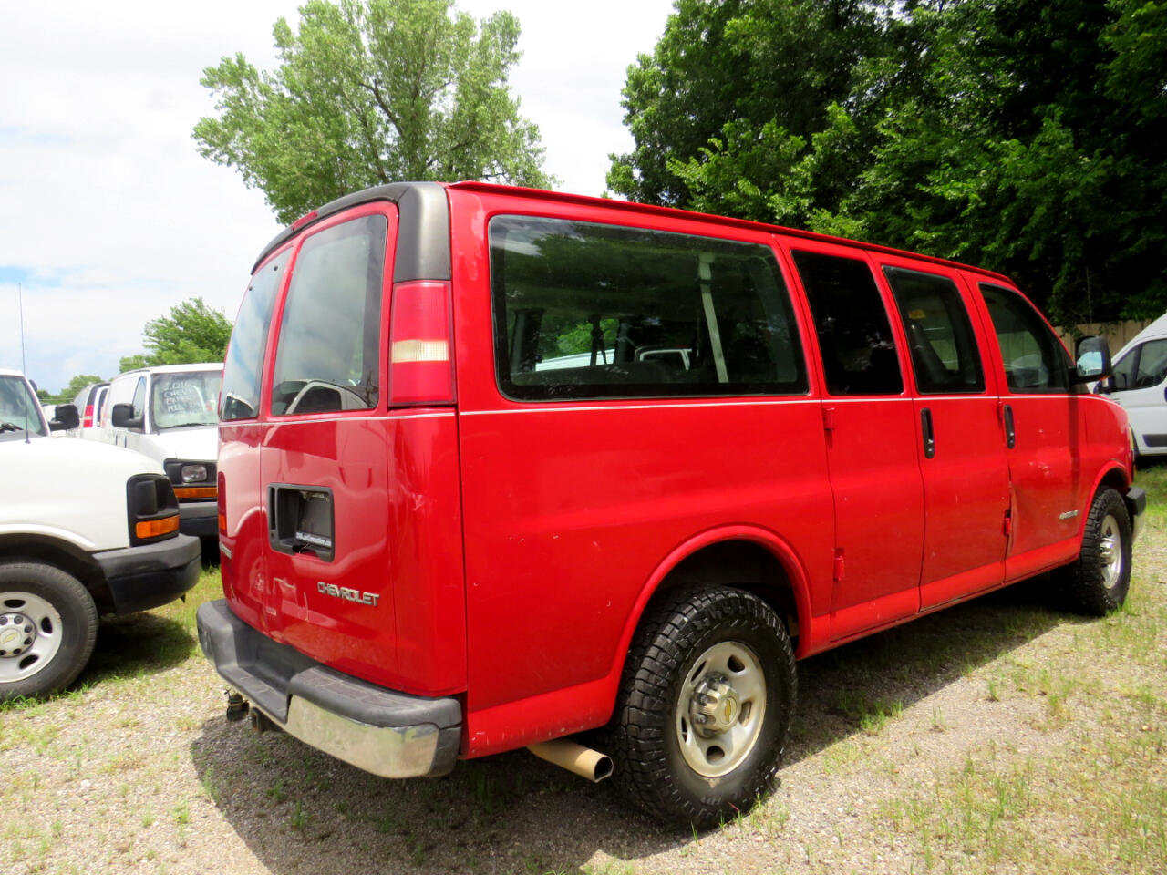 Used 2003 Chevrolet Express 2500 Passenger w/ LS Preferred Equipment Group image 5
