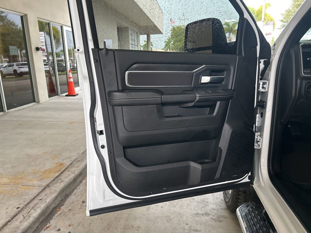 Used 2025 RAM 2500 Big Horn image 35