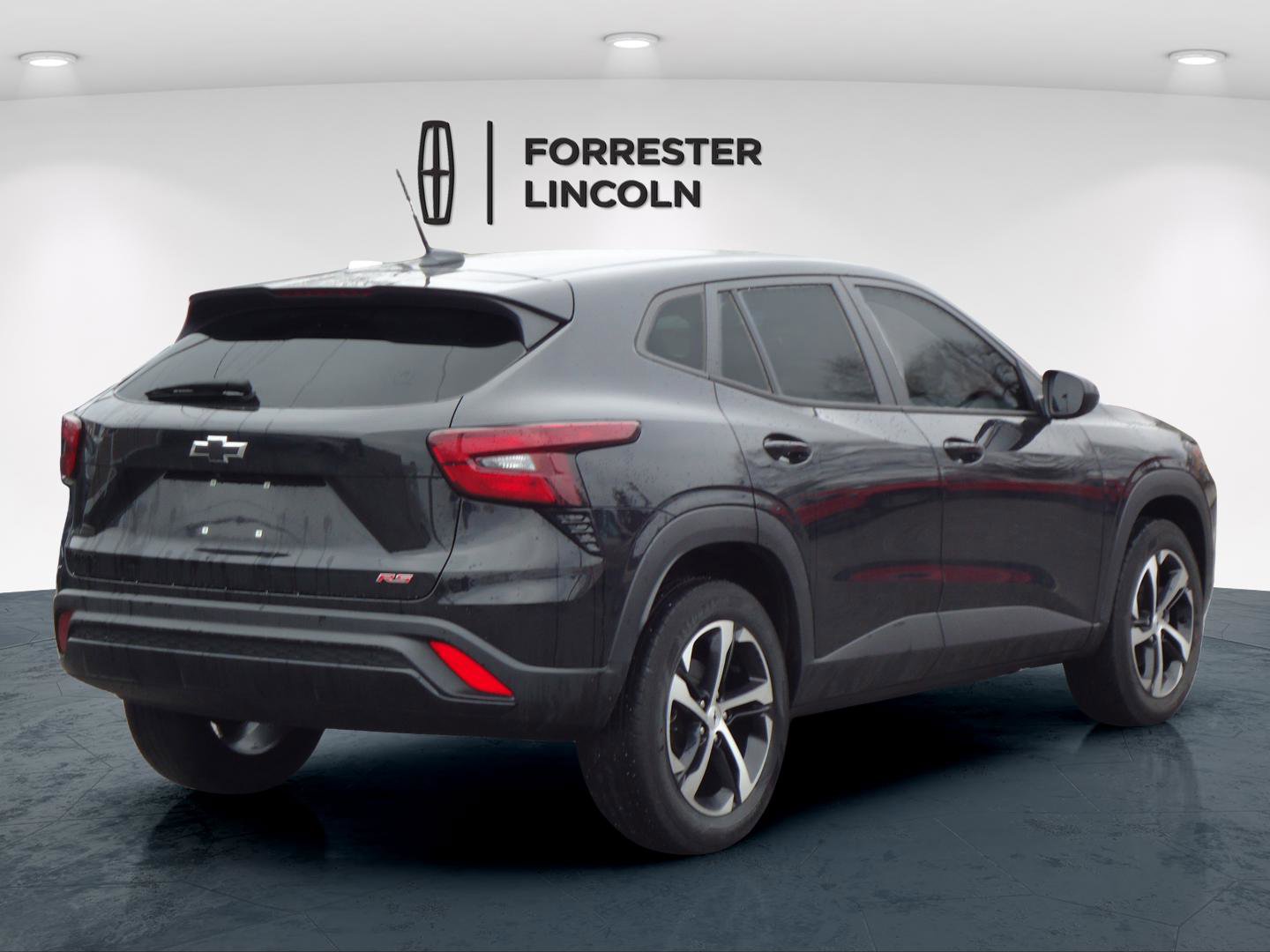 Used 2024 Chevrolet Trax RS image 3