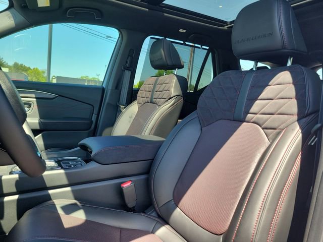 New 2026 Honda Pilot Black Edition image 12