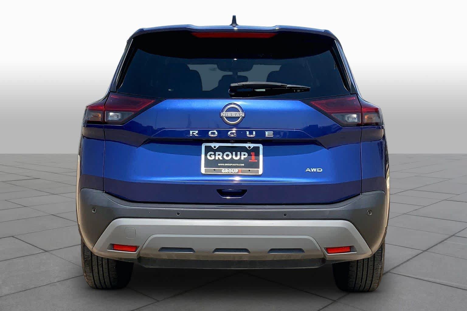 Used 2023 Nissan Rogue S AWD/4WD image 5