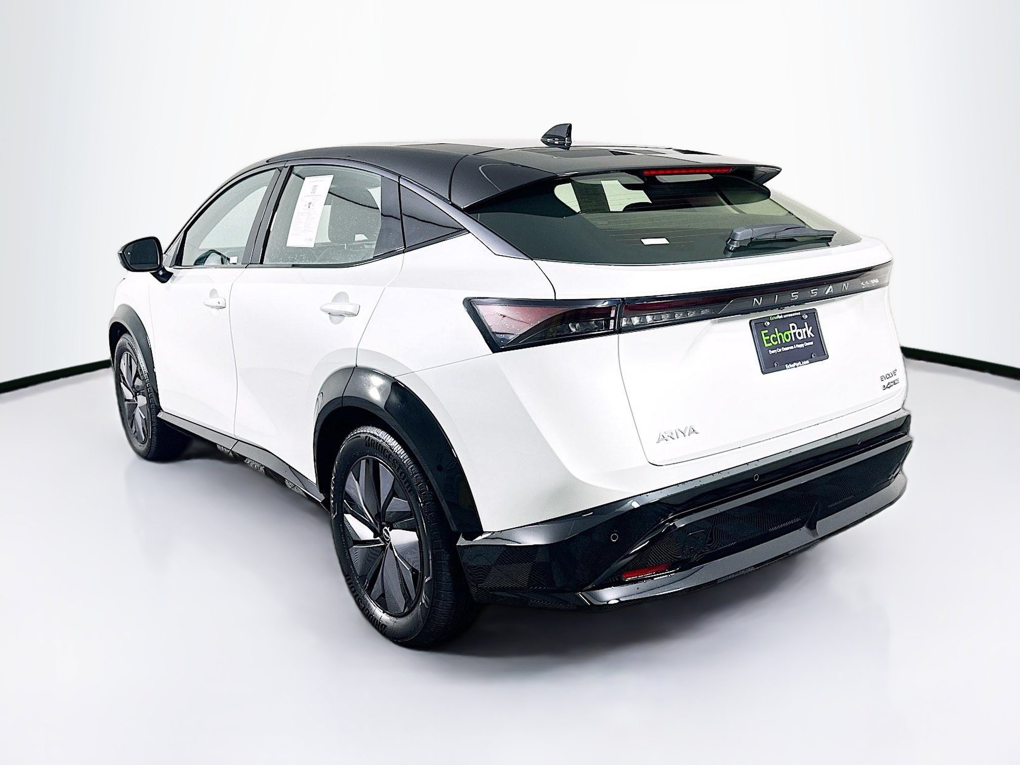 Used 2024 Nissan Ariya AWD image 5