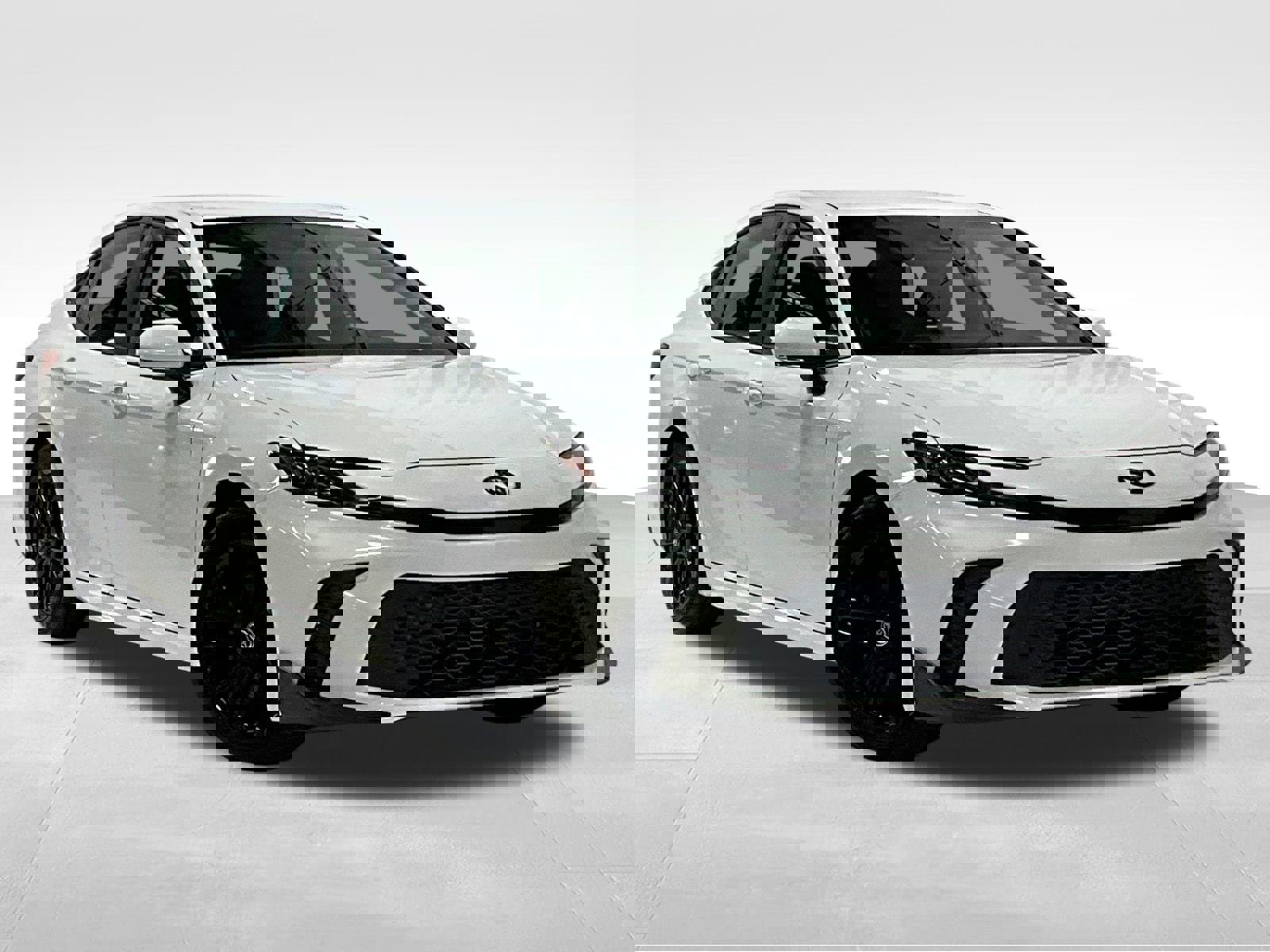 Used 2025 Toyota Camry LE image 1