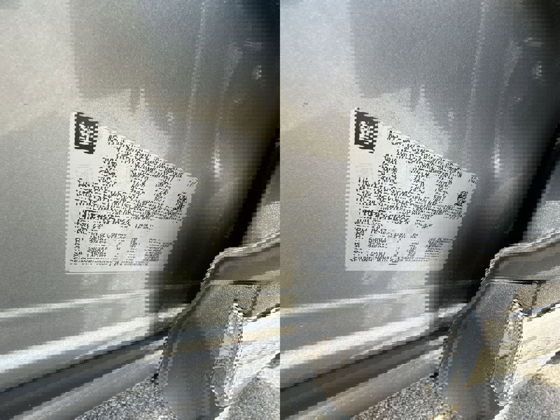 Used 2023 Buick Envision Essence image 31