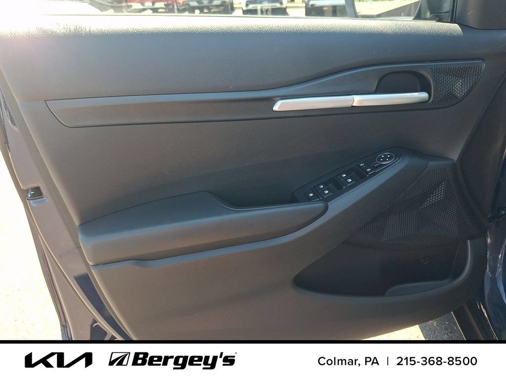 Certified 2026 Kia Seltos LX AWD/4WD image 15